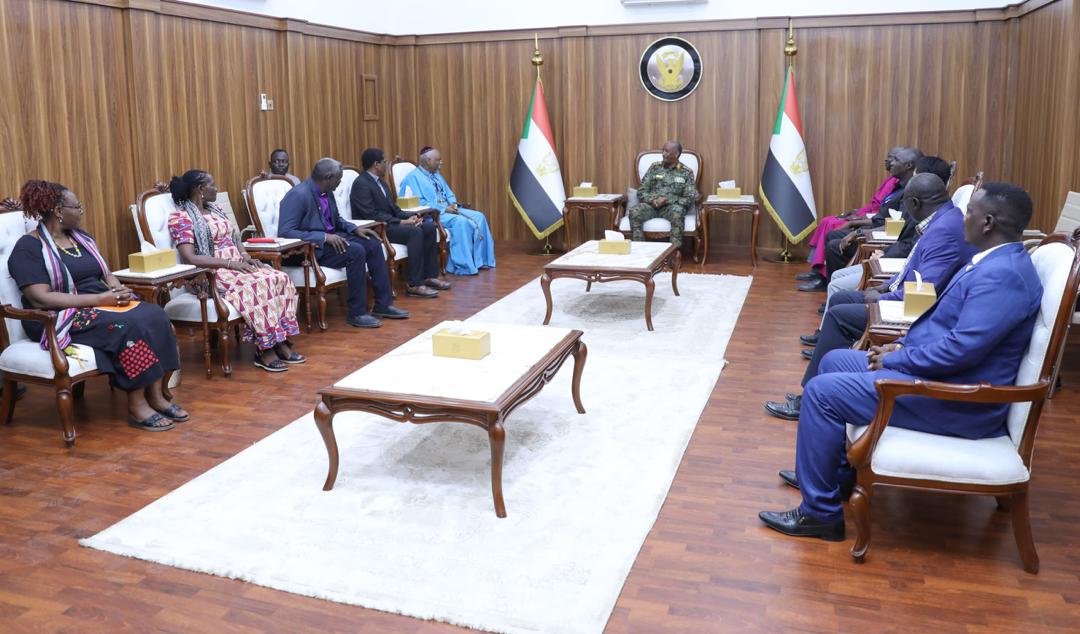 السودان – صوت الشعب نيوز :  *رئيس مجلس السيادة يطلع مجلس الكنائس العالمي على جهود الحكومة لإحلال السلام في السودان