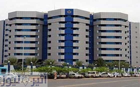 السودان – صوت الشعب نيوز :  *بنك السودان: إجراءات وشيكة لوقف تراجع الجنيه مقابل العملات