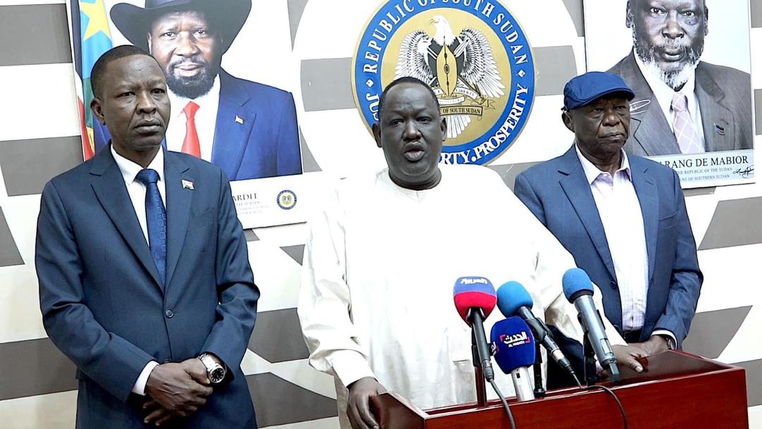 السودان – صوت الشعب نيوز :   *كباشي والحلو يتفقان على عقد إجتماع خلال أسبوع لوفدي من الحكومه والحركه للتوقيع على وثيقه خاصه بالعمليات الإنسانيه في المنطقتين