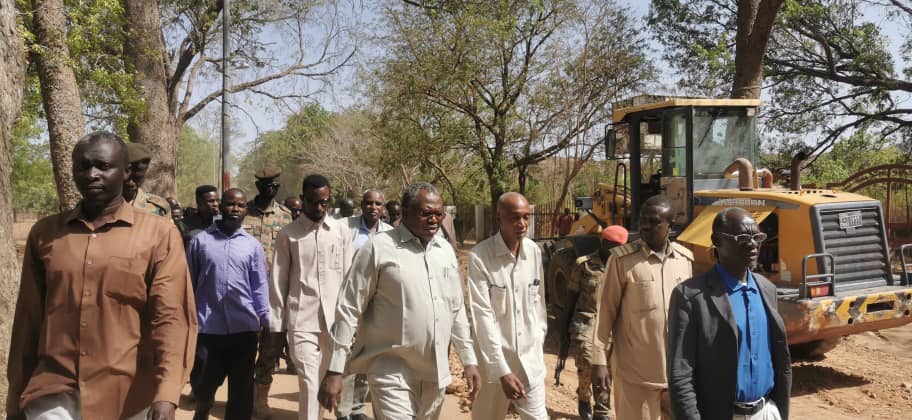 السودان – صوت الشعب نيوز – ولايات :  *إستعداداً لطوارئ الخريف : جنوب كردفان تبدأ تسوية الطرق الداخلية*.