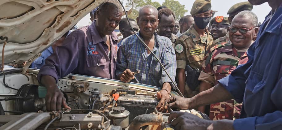 السودان _ صوت الشعب نيوز :   *والى جنوب كردفان يدشن الوثبة الثانية لصيانة مركبات القوات المسلحة والقوات النظامية الأخرى*