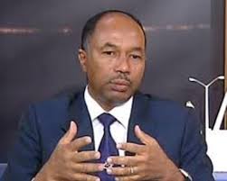 السودان – صوت الشعب نيوز : مقالات الرأي :  *ببساطة* *د / عادل عبدالعزيز الفكي*  *قرارات بنك السودان بشأن السيولة- الإيجابيات والسلبيات*