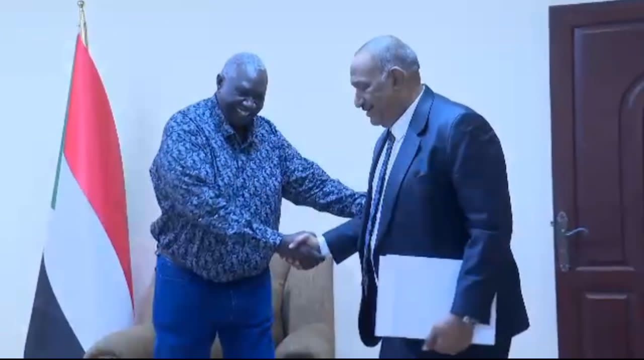 وزير الطاقه والنفط – ضخ خام بترول جنوب السودان وصل إلى محطة مسمار توطئه لوصوله الي التصدير عبر ميناء بورتسودان*