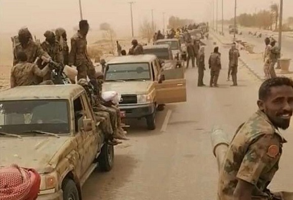 قتال بين مجموعات تنتمي لمليشيا الدعم السريع بسبب المنهوبات*