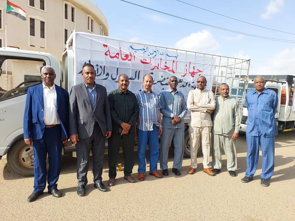 السودان – “صوت الشعب نيوز”:  *نهر النيل تستقبل قافلة دعم متضررى السيول والامطار المقدمة من جهاز المخابرات العامة*