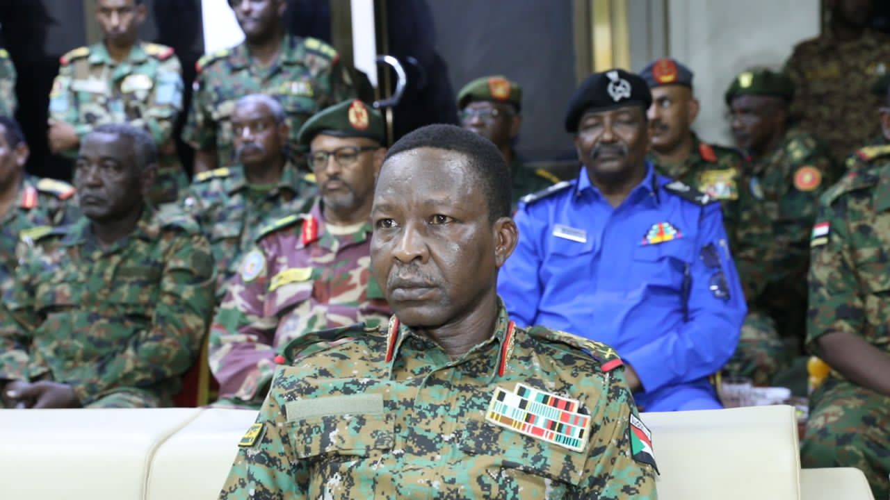 السودان -“صوت الشعب نيوز”:  عضو مجلس السيادة نائب القائد العام شمس الدين كباشي يصل ولاية الجزيرة