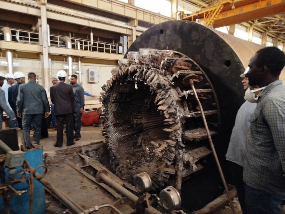 السودان – “صوت الشعب” :  *وزير الطاقة يتفقد محطة بحري الحراريه ويمتدح جهود العاملين في قطاع الكهرباء*