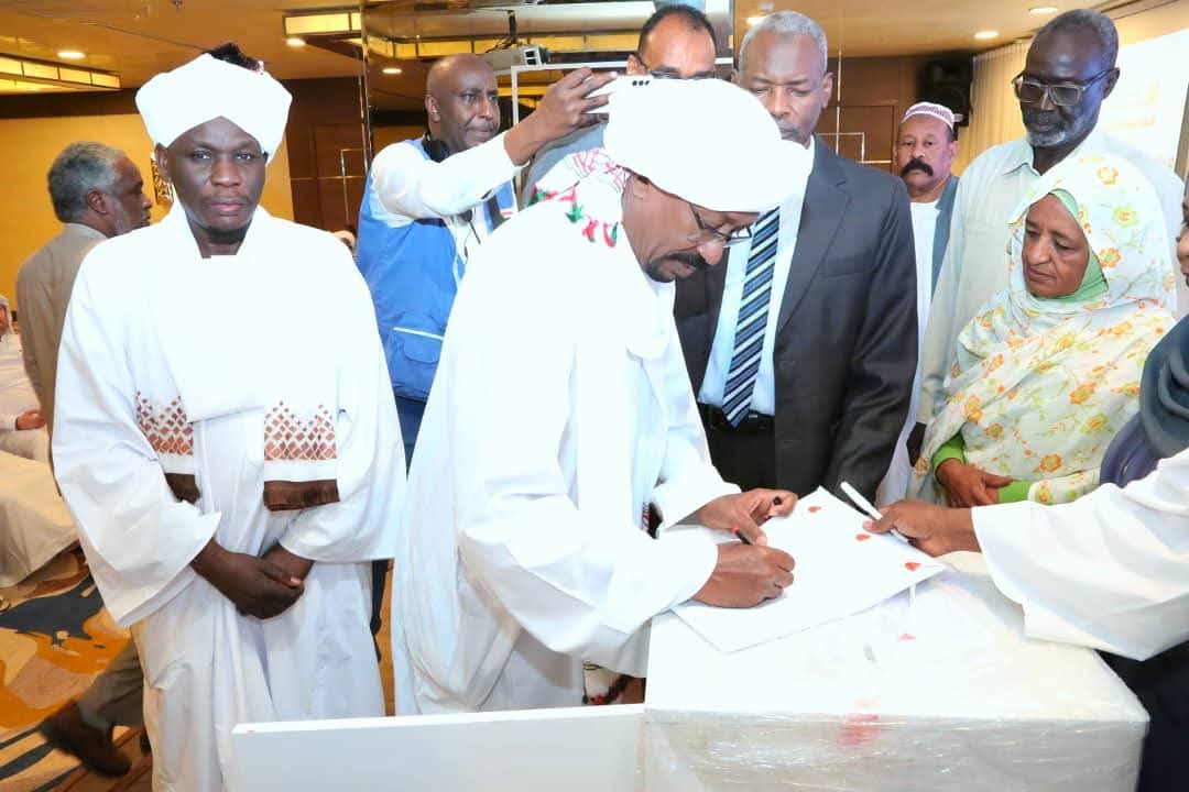 السودان – “صوت الشعب” : *اللجنة العليا لحزم الخدمات تفتح مظاريف شركات الحج ضمن الترتيبات المبكرة للموسم