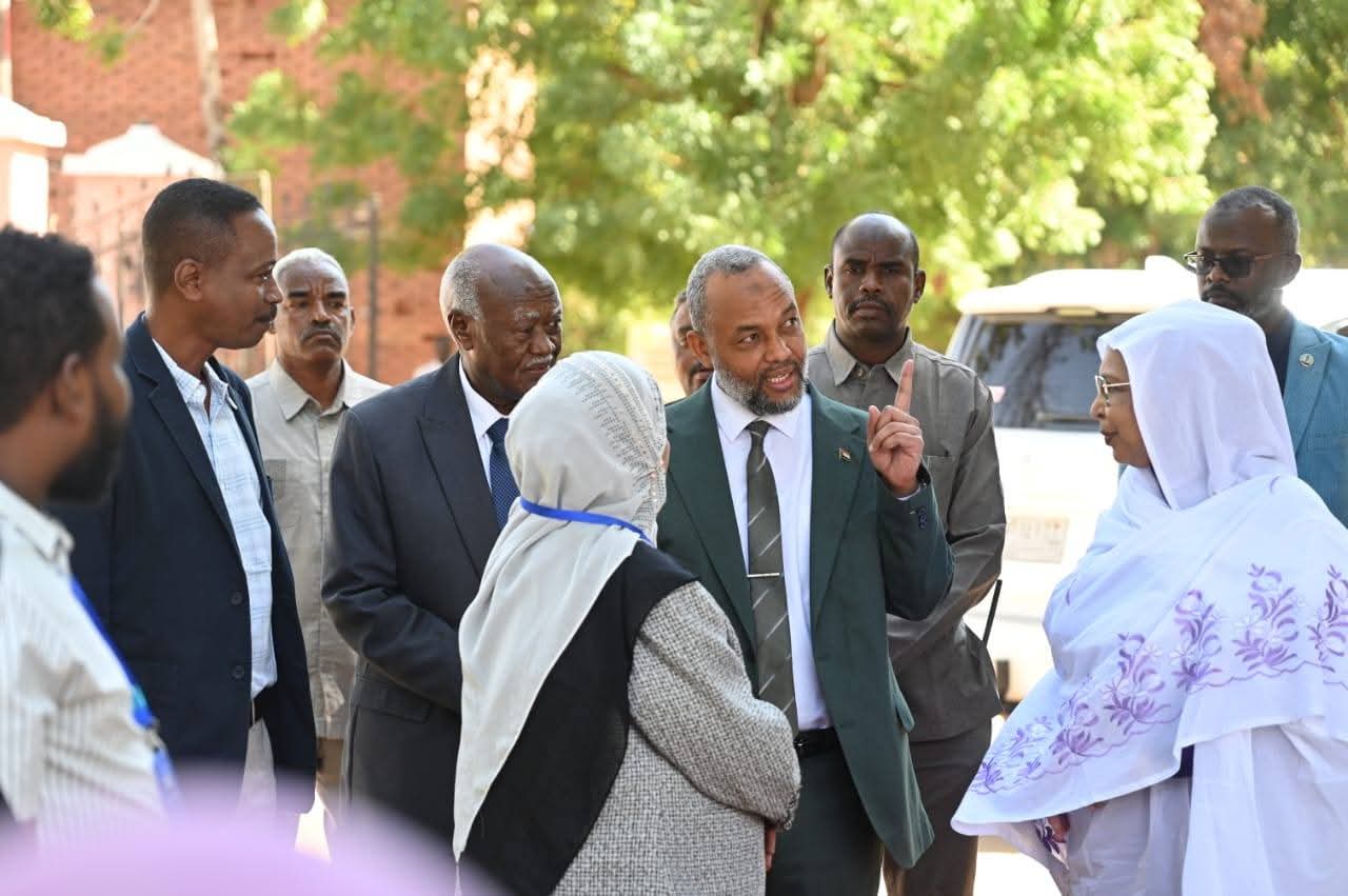 الخرطوم – “صوت الشعب”: *”لمياء” تفتتح معرض الصحة الاتحادية وتؤكد أهمية تعزيز الصحة في السودان*