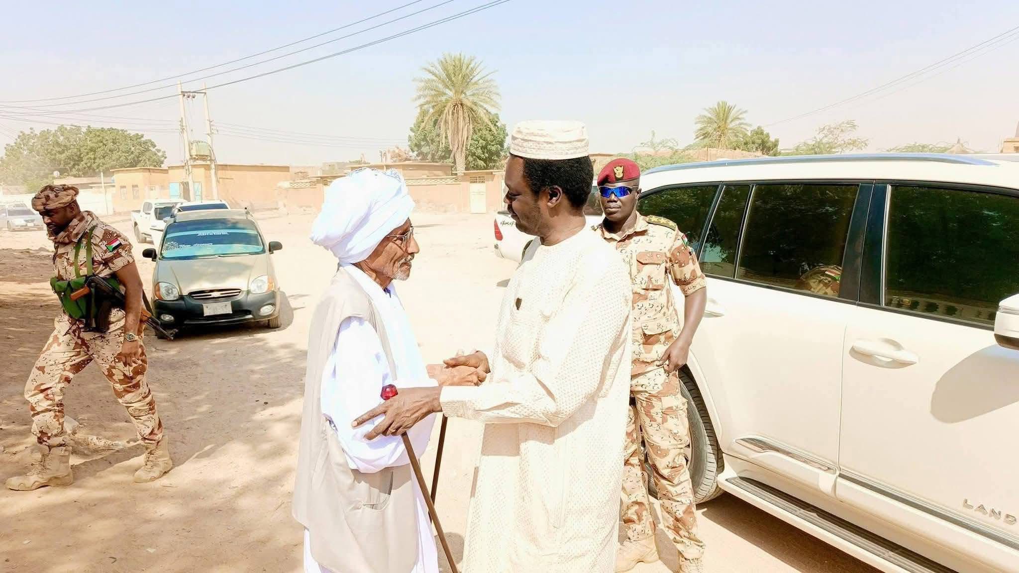 السودان – “صوت الشعب”: *”مناوي ” يزور حكيم الشرق الناظر علي إبراهيم دقلل في كسلا لتعزيز وحدة الصف الوطني* 