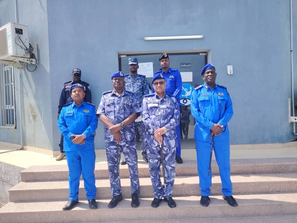 السودان – “صوت الشعب”: *”نائب المدير العام”المفتش العام يتفقد سير العمل بالإدارة العامة لشرطة تامين الموانئ البحرية ببورتسودان*
