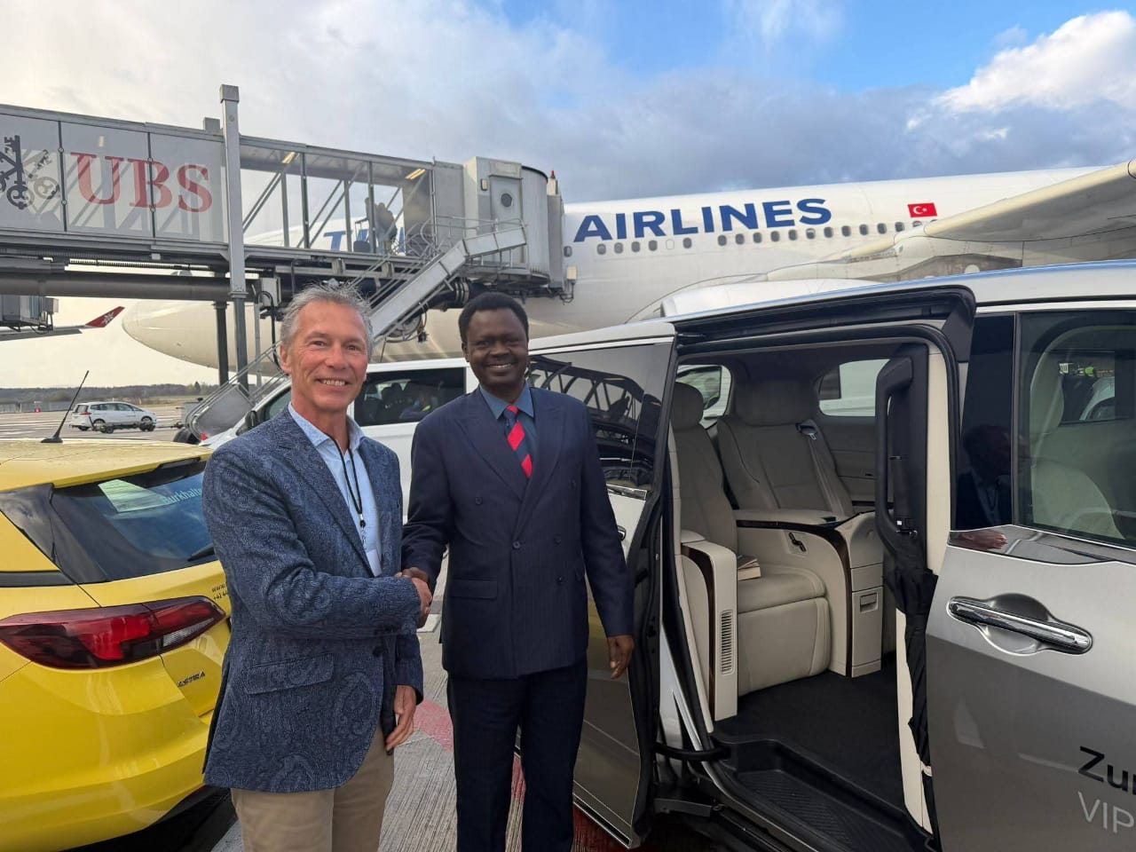 السودان – “صوت الشعب”: *”مناوي” يصل زيورخ بغرض تنسيق الجهود وتعزيز العمل المشترك لدعم مسار السلام في السودان*