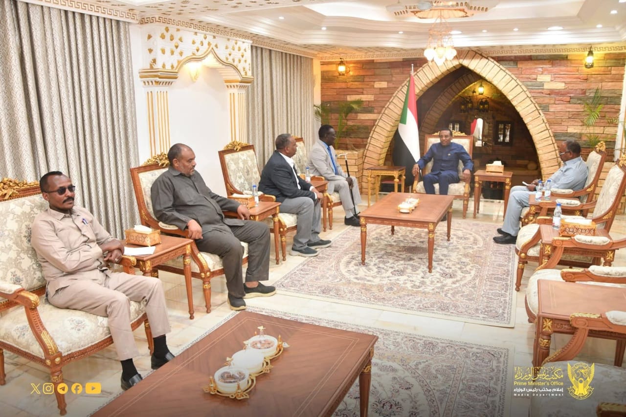 السودان – “صوت الشعب”: *رئيس الوزراء يطلع على مجمل الأوضاع بولاية النيل الابيض*   