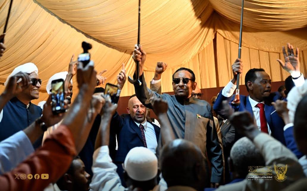 رئيس الوزراء يدشن استئناف الإنتاج بالمصنع السوداني الماليزي للفولاذ بالخرطوم