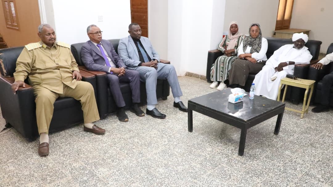 السودان – “صوت الشعب”: *وفد حكومي رفيع يزور مركز الفضاء العالمي ويبحث تعزيز الشراكات الثقافية والإعلامية والاجتماعية*